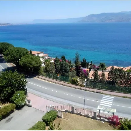 Szálloda La Panoramica Dello Stretto Messina